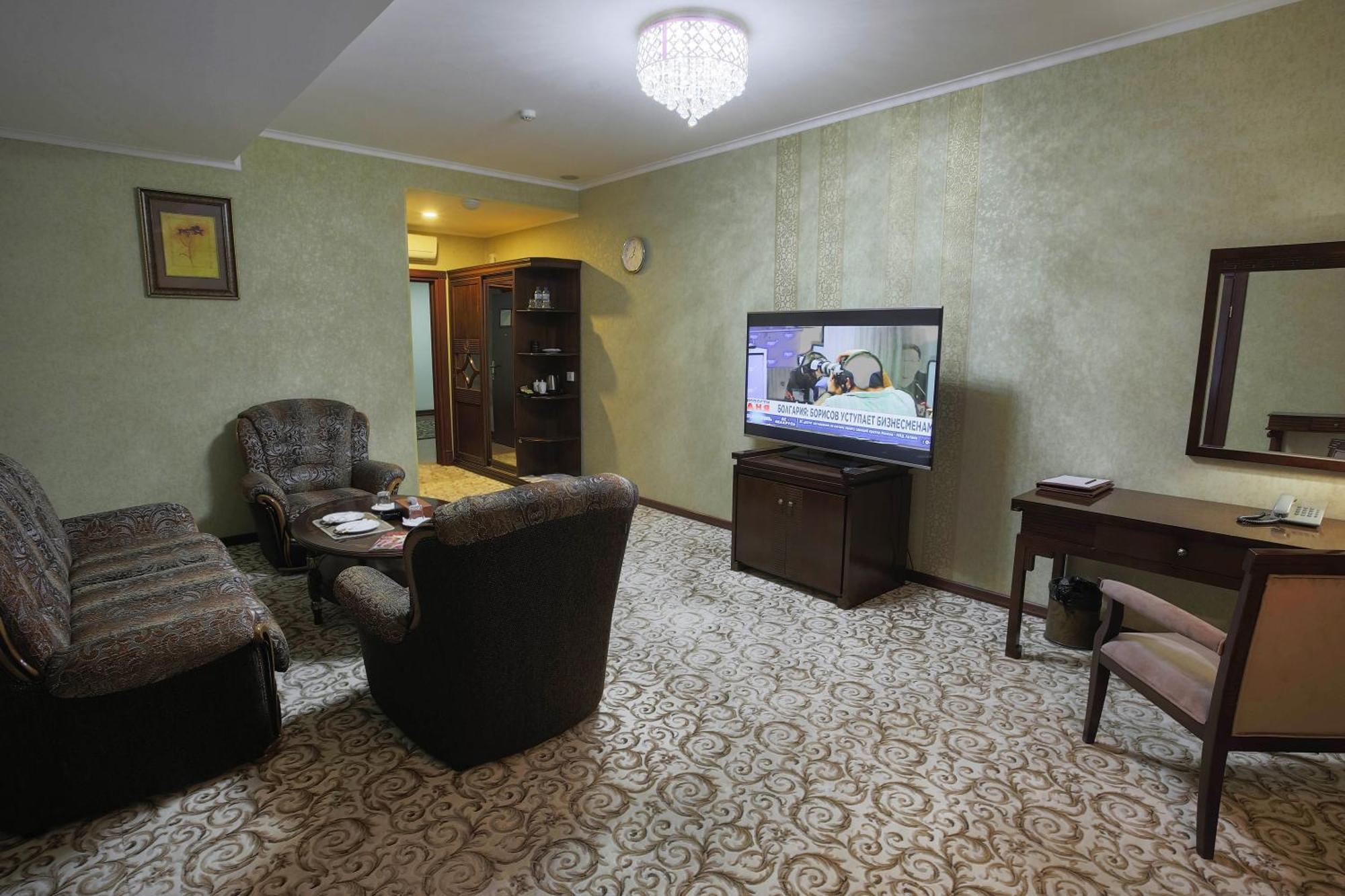 Zargaron Plaza Hotell Buchara Exteriör bild