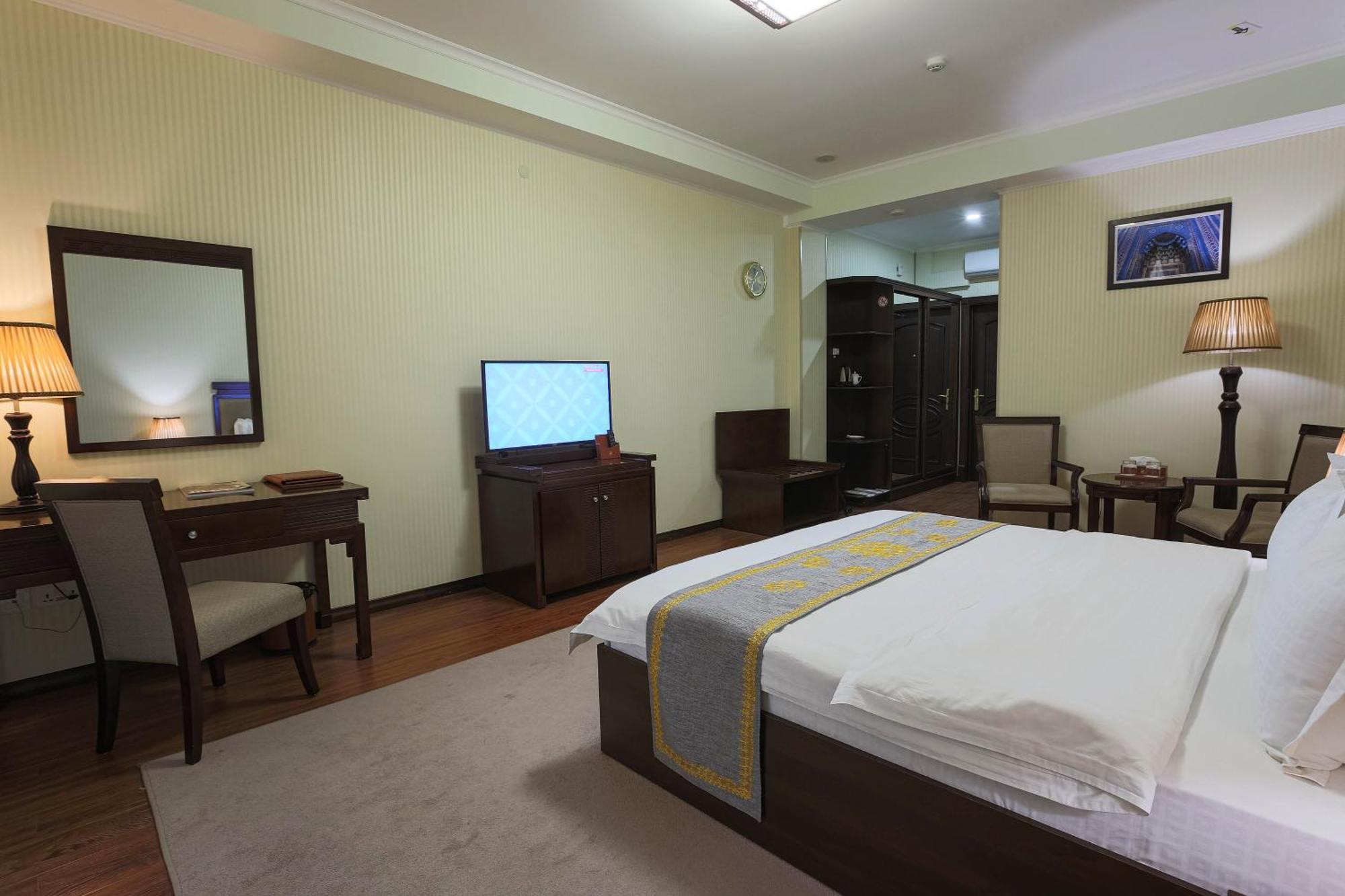 Zargaron Plaza Hotell Buchara Exteriör bild