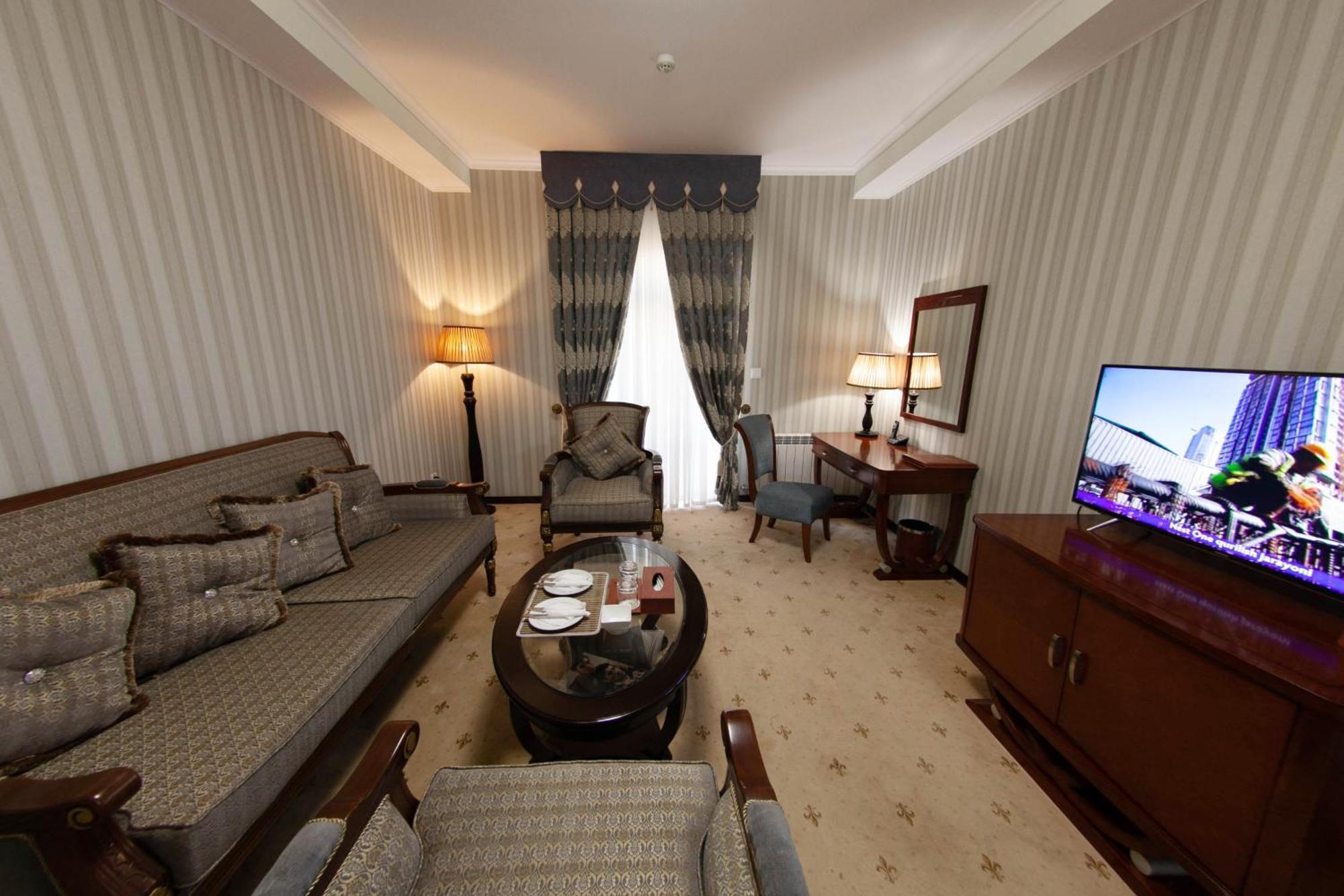 Zargaron Plaza Hotell Buchara Exteriör bild