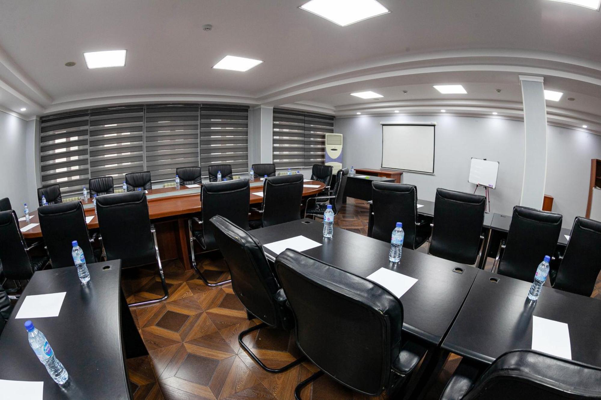 Zargaron Plaza Hotell Buchara Exteriör bild